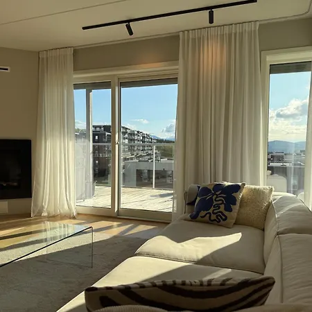 Apartamento With Stunning View
