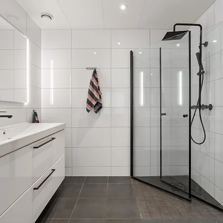 With Stunning View ترومسو